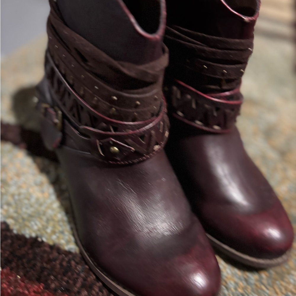 Women's Burgundy Ankle Boots